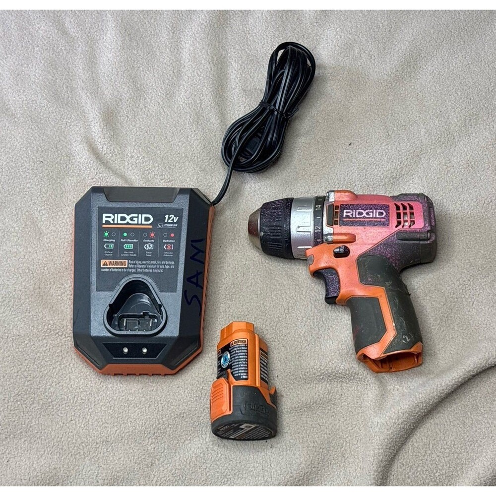 RIDGID R82008 3/8" Compact Drill 12V Cordless Drill with Battery and Charger